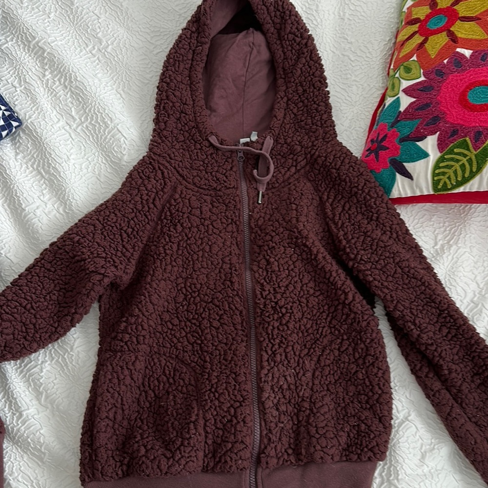 Z by Zella, zipper up fluffy jacket, size small